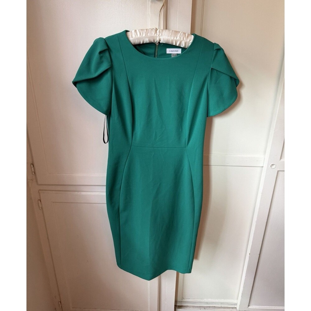 Calvin Klein Emerald Green Tulip Sleeve Sheath Cocktail Dress - Size 8